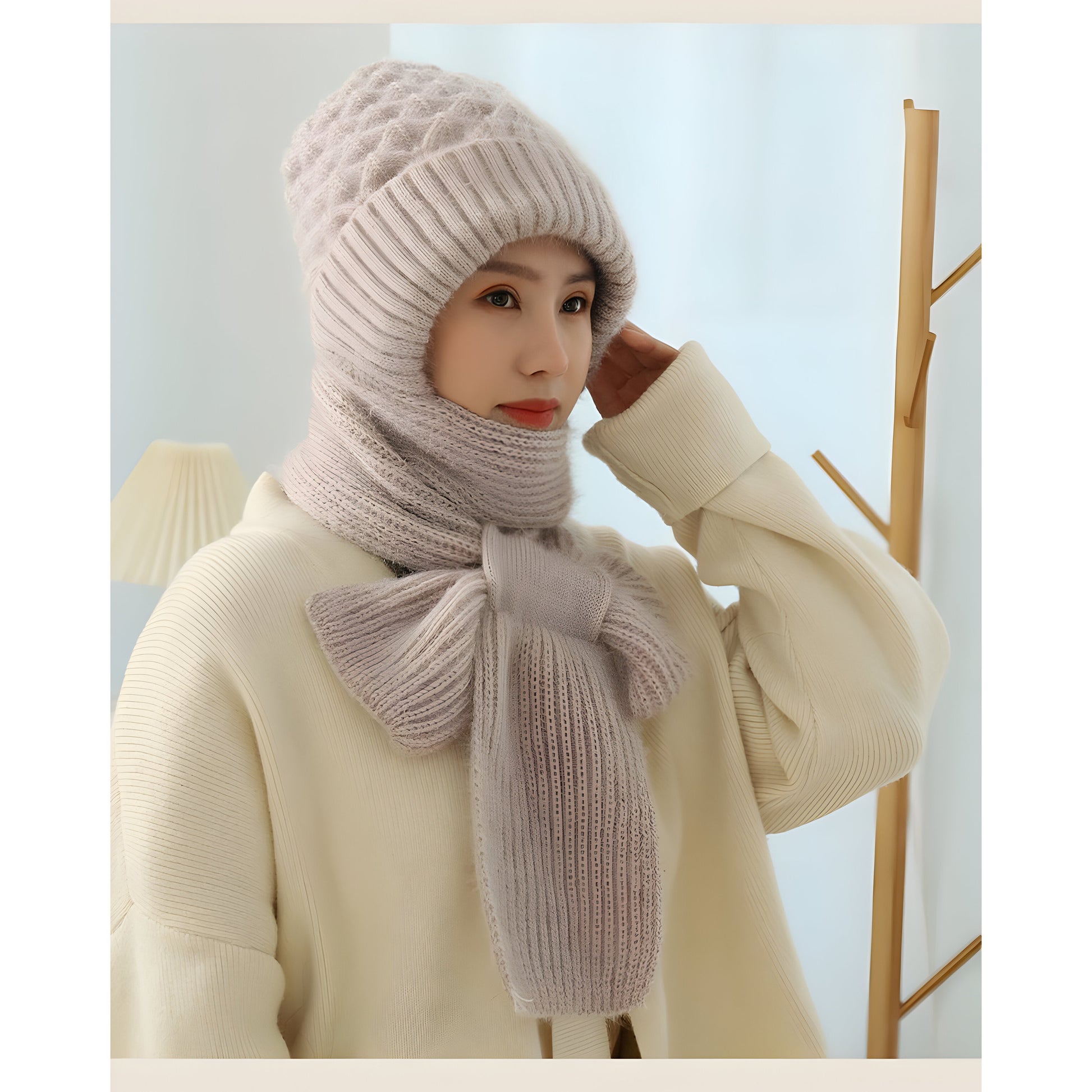 Zalveno Beige CozyWrap™ - Jouw Muts en Sjaal in 1
